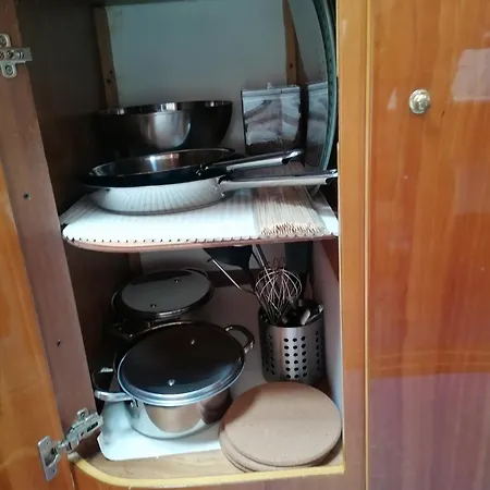 Motoryacht Elena Bådhotel *
